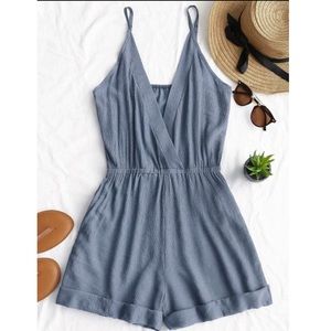 BRAND NEW & NEVER WORN: it just doesn’t fit me!!